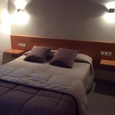 Hotel Viaurelia Montblanc Zimmer foto