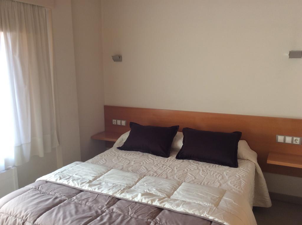 Hotel Viaurelia Montblanc Zimmer foto